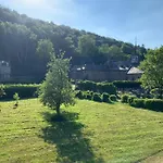 Abbaye Notre-dame Du Vivier - Le Bief Du Vivier * Namur